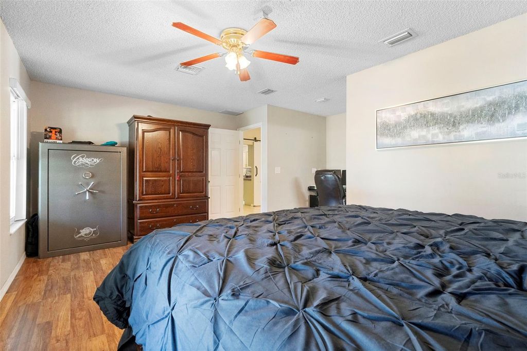 Image 47 of property listing at 3080 RAGIS ROAD, Edgewater, FL 32132