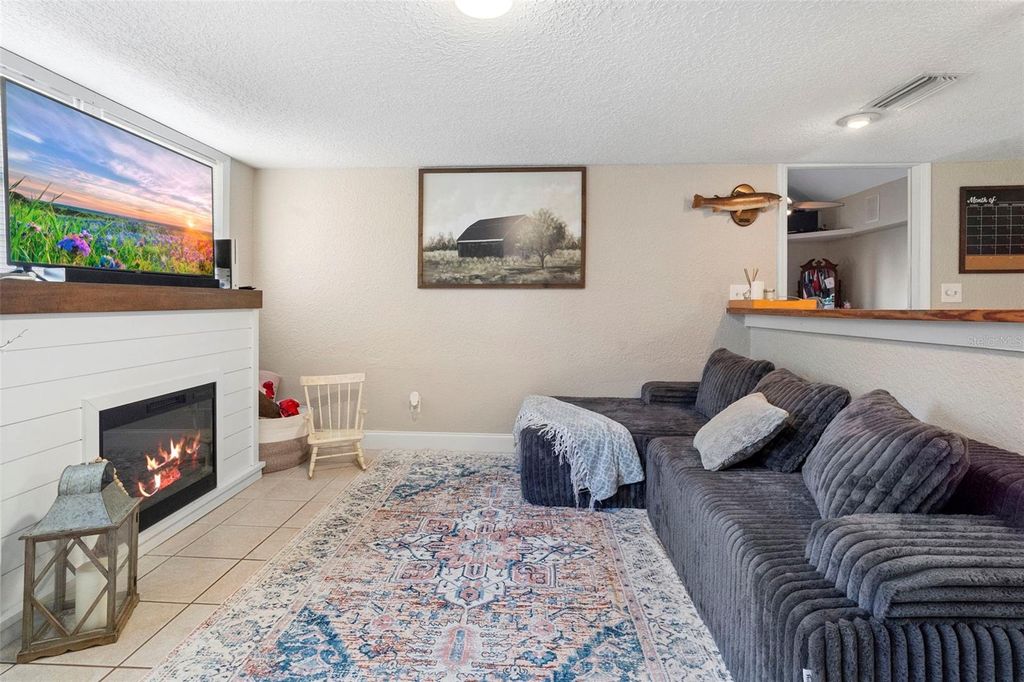 Image 72 of property listing at 3080 RAGIS ROAD, Edgewater, FL 32132