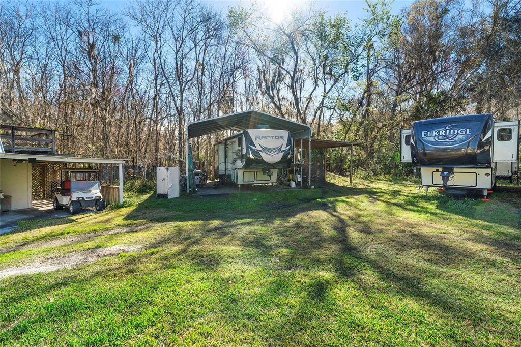 Image 9 of property listing at 3080 RAGIS ROAD, Edgewater, FL 32132