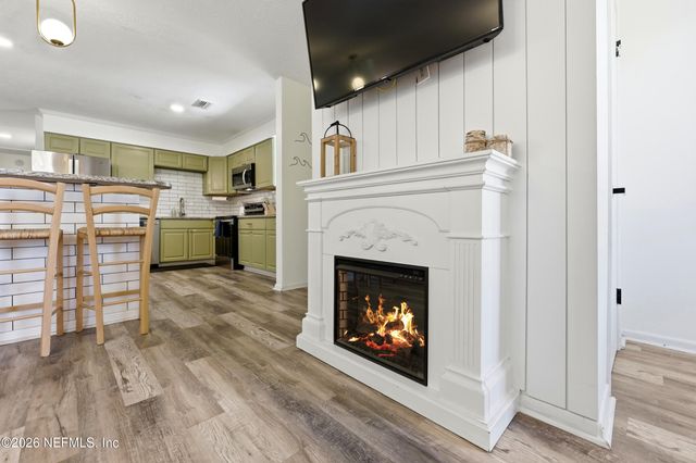 412 13TH Avenue S, Jacksonville Beach, FL 32250