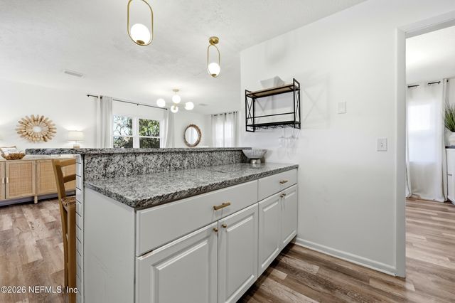 412 13TH Avenue S, Jacksonville Beach, FL 32250