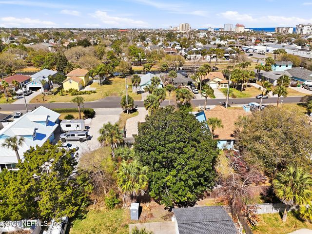 412 13TH Avenue S, Jacksonville Beach, FL 32250