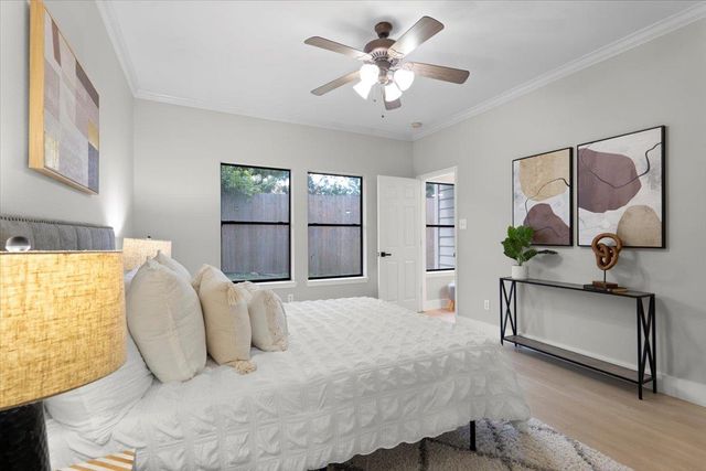 12212 Brigadoon LN 132, Austin, TX 78727
