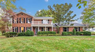 15924 Woodlet Way Court, Chesterfield, MO 63017
