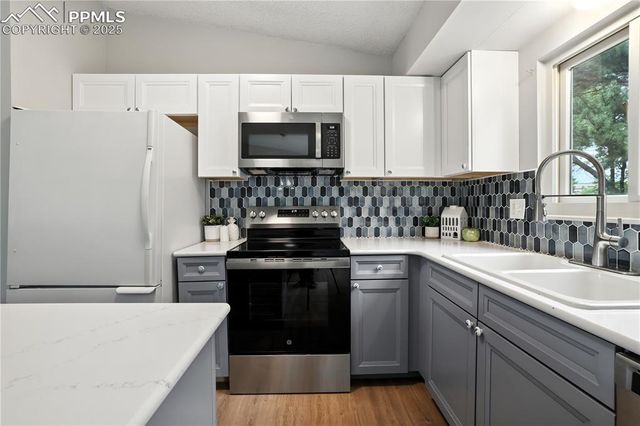 1138 Tulip Place, Colorado Springs, CO 80907