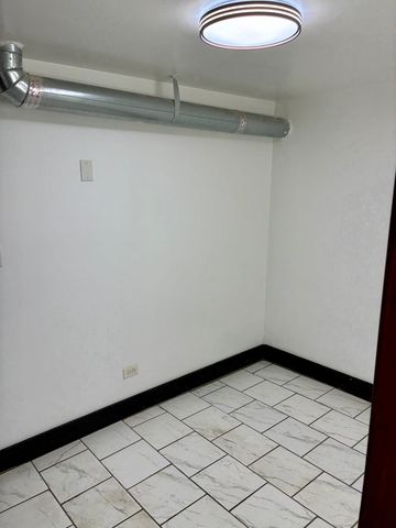 1111 N LeClaire Avenue B, Chicago, IL 60651