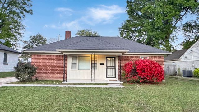 954 IVY RD, Memphis, TN 38117