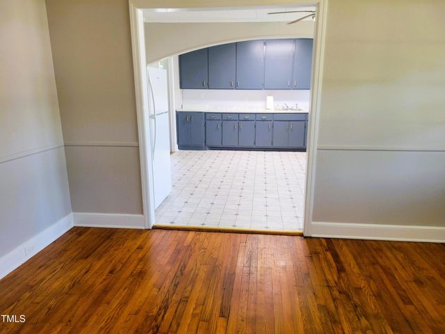 411 W Raleigh Street, Siler City, NC 27344