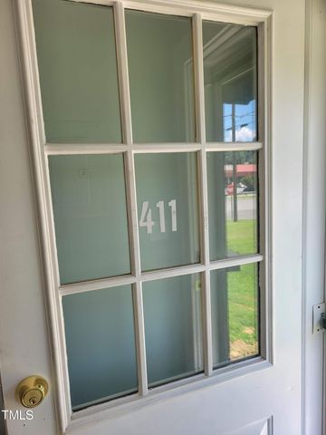 411 W Raleigh Street, Siler City, NC 27344