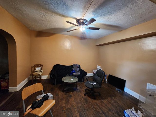 4605 REISTERSTOWN RD, Baltimore, MD 21215