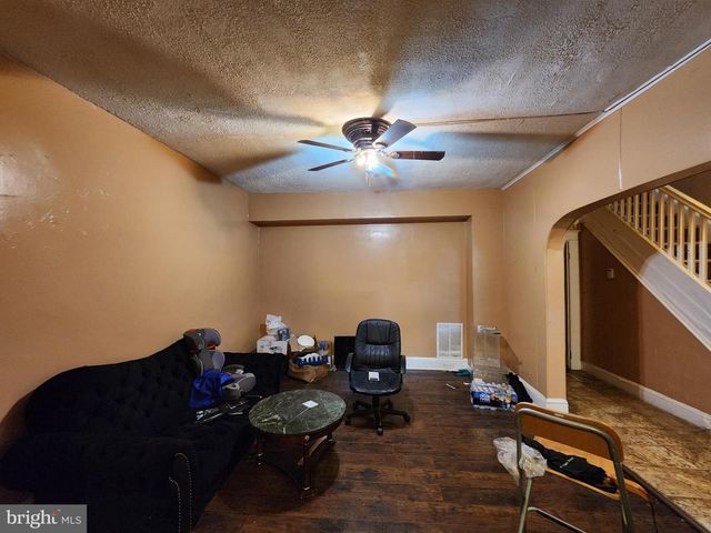 4605 REISTERSTOWN RD, Baltimore, MD 21215