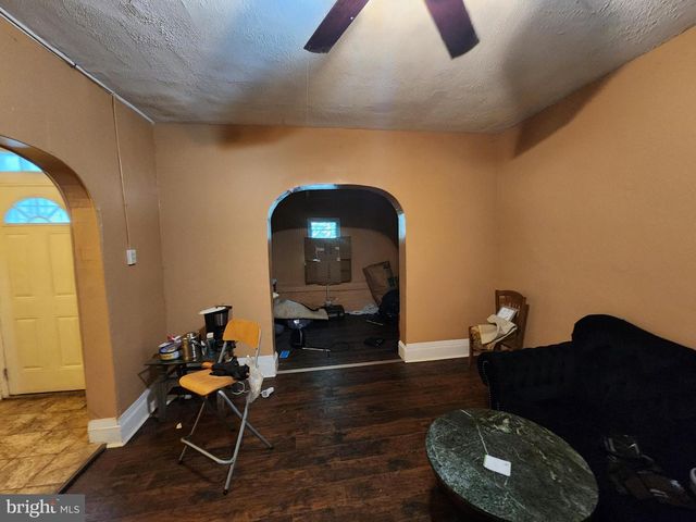 4605 REISTERSTOWN RD, Baltimore, MD 21215
