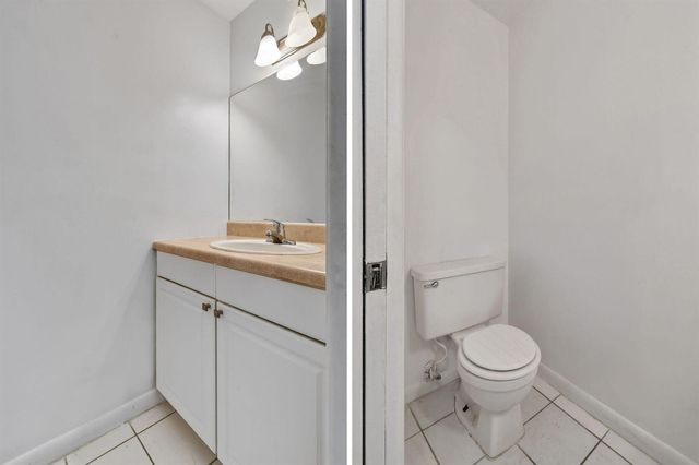 3502 Gardens E Drive B, Palm Beach Gardens, FL 33410