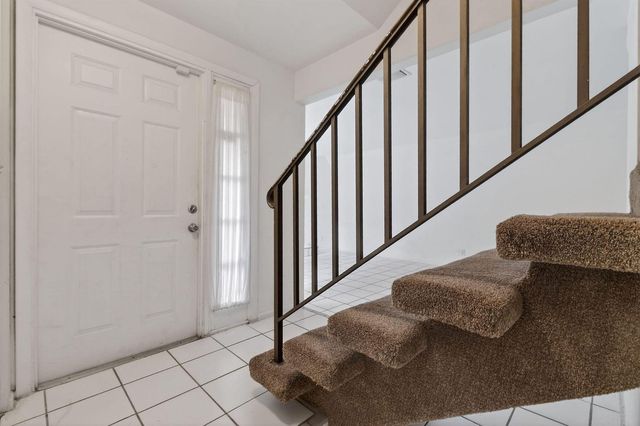 3502 Gardens E Drive B, Palm Beach Gardens, FL 33410