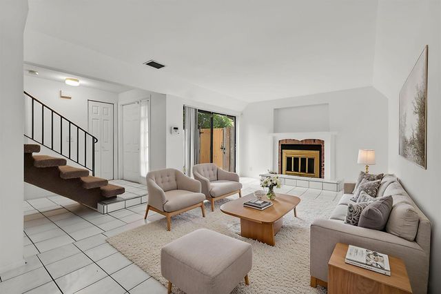 3502 Gardens E Drive B, Palm Beach Gardens, FL 33410