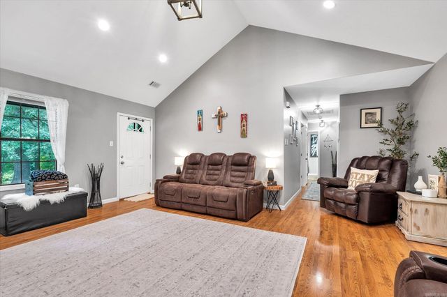 375 County Road 353, Bono, AR 72416