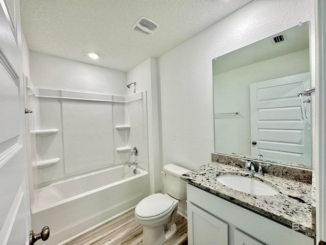 1089 Hayward Loop, Foley, AL 36535