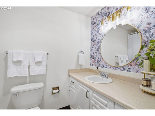 13100 Nw 8TH Ave, Vancouver, WA 98685