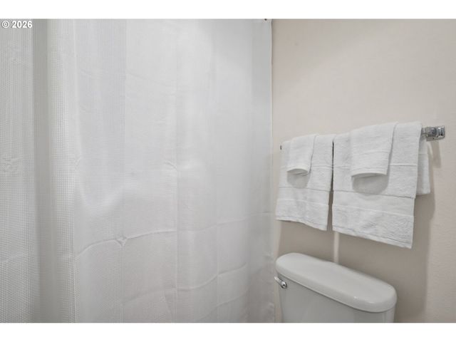 13100 Nw 8TH Ave, Vancouver, WA 98685