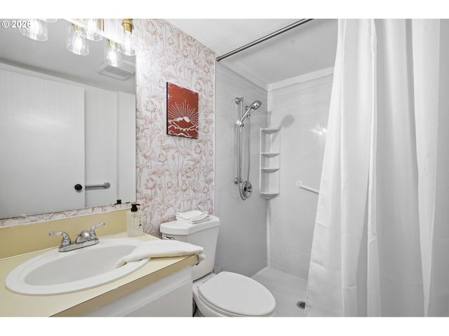 13100 Nw 8TH Ave, Vancouver, WA 98685