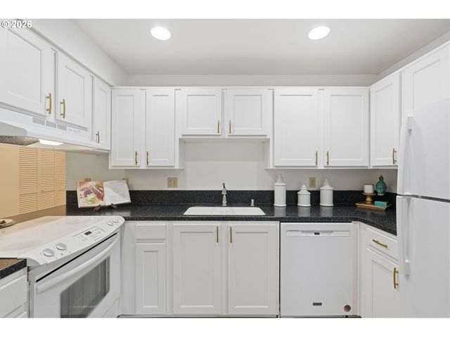 13100 Nw 8TH Ave, Vancouver, WA 98685