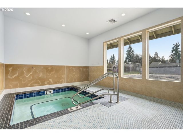 13100 Nw 8TH Ave, Vancouver, WA 98685