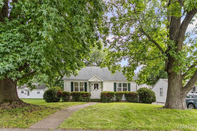 114 & 112 Andrew Avenue, Jerseyville, IL 62052