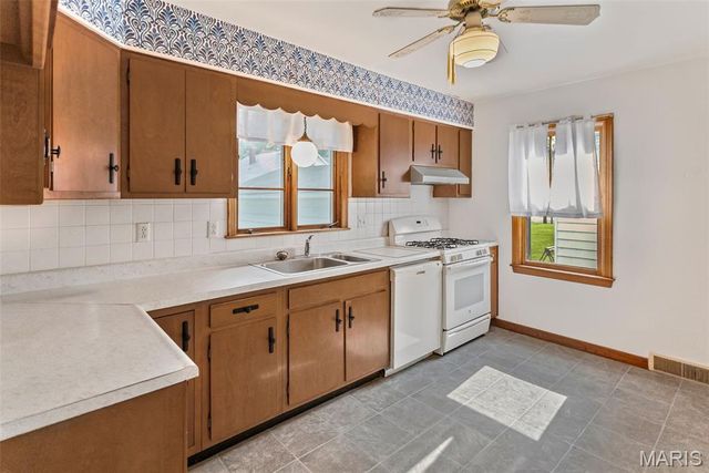 114 & 112 Andrew Avenue, Jerseyville, IL 62052