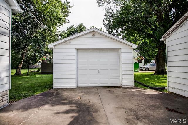 114 & 112 Andrew Avenue, Jerseyville, IL 62052