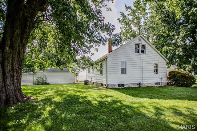 114 & 112 Andrew Avenue, Jerseyville, IL 62052