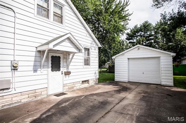 114 & 112 Andrew Avenue, Jerseyville, IL 62052