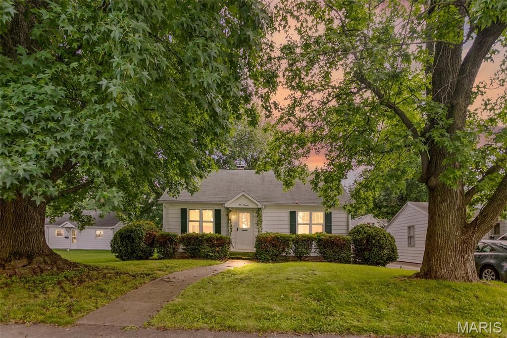 114 & 112 Andrew Avenue, Jerseyville, IL 62052