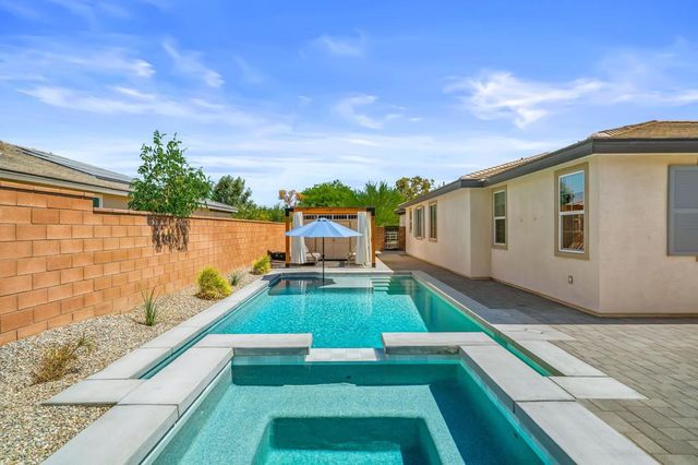 57895 Pasatiempo Court, La Quinta, CA 92253