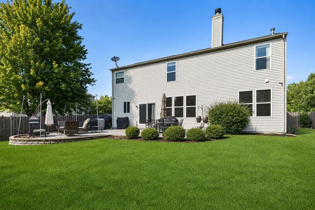 223 Clubhouse Street, Bolingbrook, IL 60490