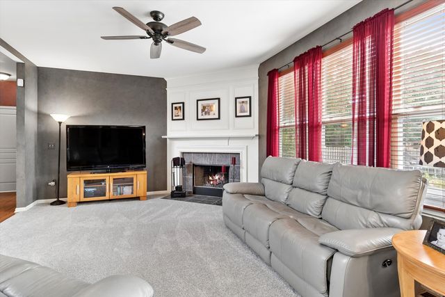 223 Clubhouse Street, Bolingbrook, IL 60490