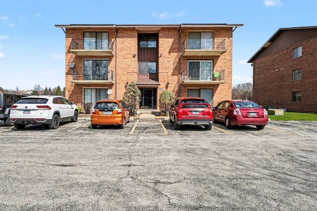 9826 Treetop Drive 2W, Orland Park, IL 60462