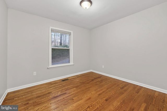 415 INCA RD, Linden, VA 22642