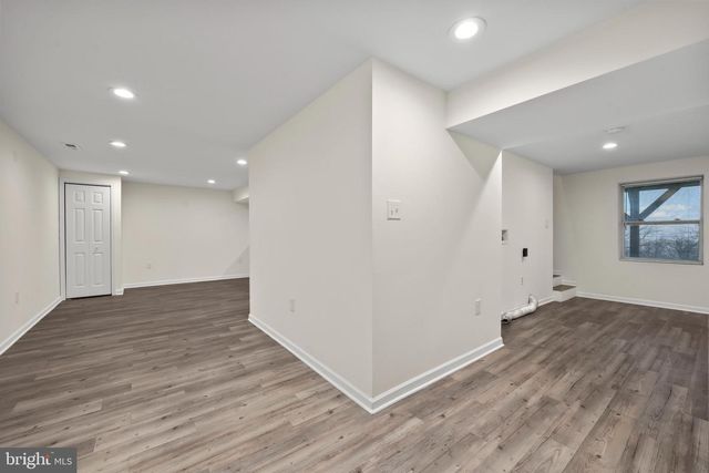 415 INCA RD, Linden, VA 22642