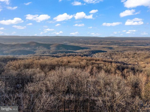 415 INCA RD, Linden, VA 22642