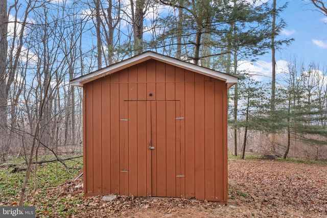 415 INCA RD, Linden, VA 22642