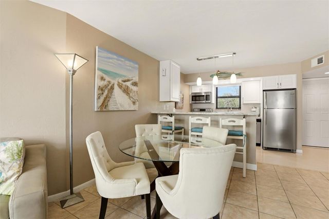 1011 ANGLERS COVE H203, Marco Island, FL 34145