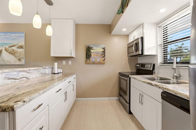 1011 ANGLERS COVE H203, Marco Island, FL 34145