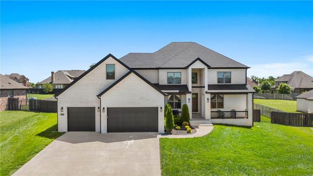 1420 Tuscany Drive, Centerton, AR 72719