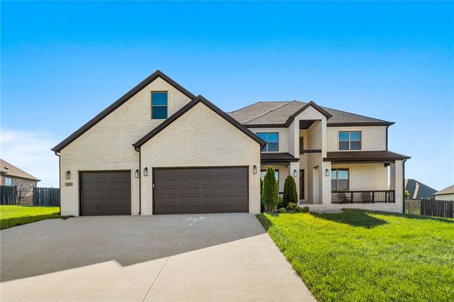 1420 Tuscany Drive, Centerton, AR 72719