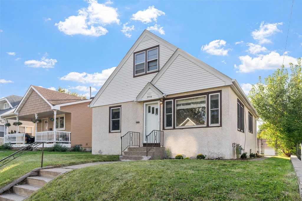 3519 Fremont Avenue N, Minneapolis, MN 55412