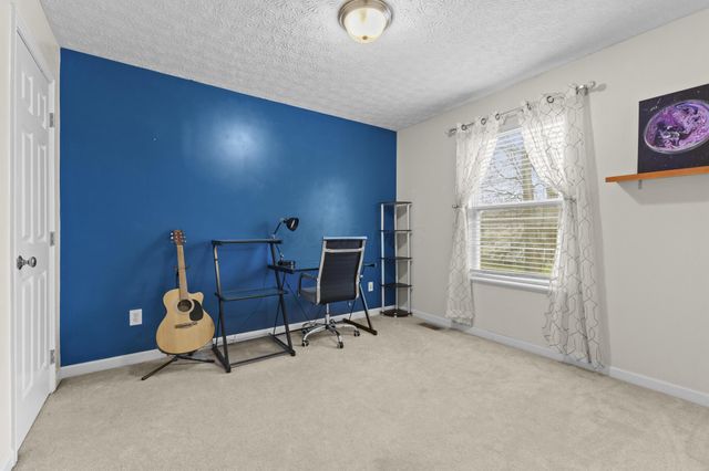 388 Rocky Springs Drive, Blacklick, OH 43004