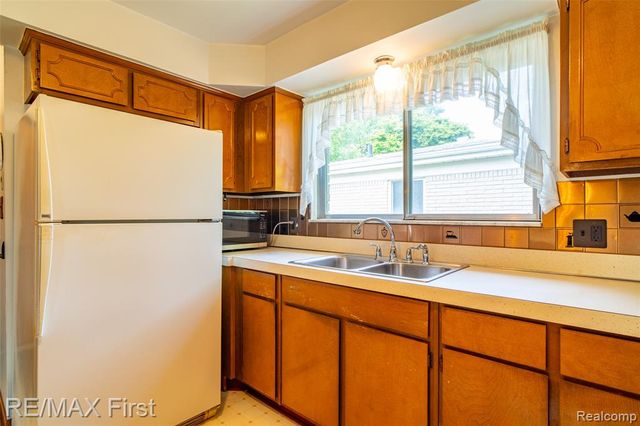 35624 Bonneville Drive, Sterling Heights, MI 48312