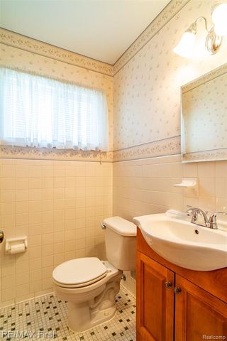35624 Bonneville Drive, Sterling Heights, MI 48312