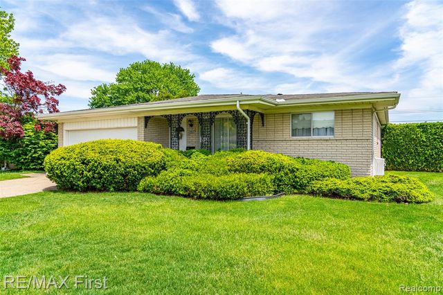 35624 Bonneville Drive, Sterling Heights, MI 48312