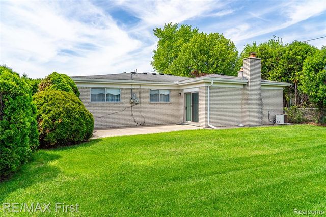 35624 Bonneville Drive, Sterling Heights, MI 48312